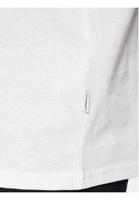 Jack & Jones - Jack&Jones T-Shirt Boston 12273400 Biały Relaxed Fit. Kolor: biały. Materiał: bawełna