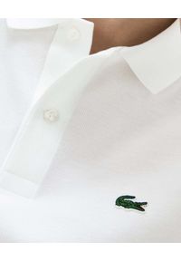 Lacoste - LACOSTE - Biała koszulka polo z długim rękawem Slim Fit. Typ kołnierza: polo. Kolor: biały. Materiał: bawełna, prążkowany. Długość rękawa: długi rękaw. Długość: długie. Styl: klasyczny #7