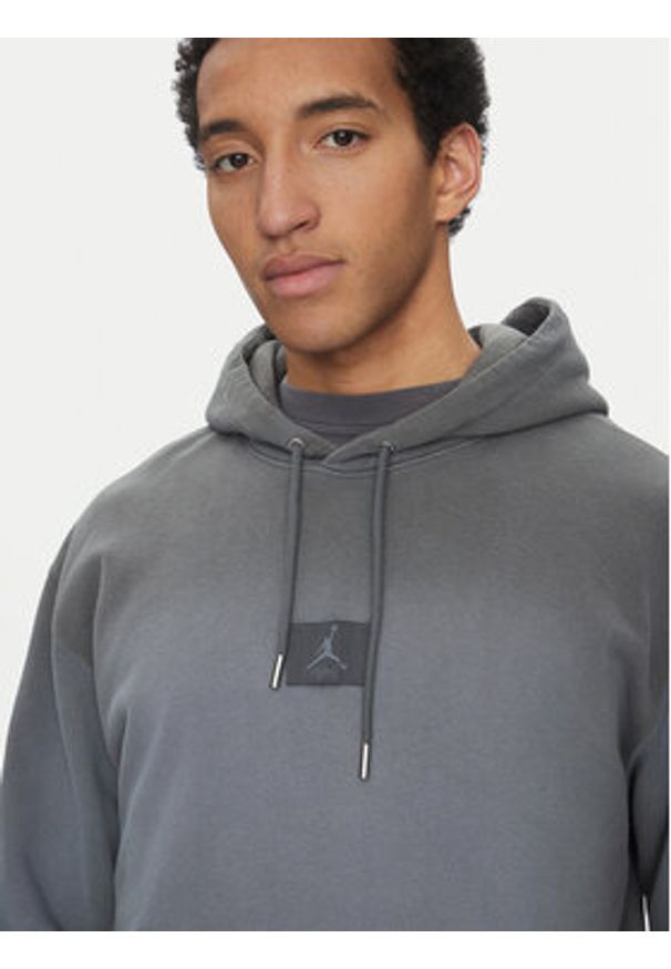 Nike Bluza FV7249 Szary Regular Fit. Kolor: szary. Materiał: bawełna