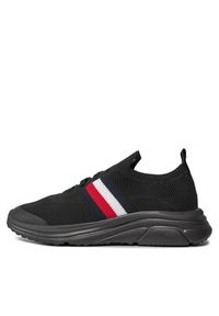 TOMMY HILFIGER - Tommy Hilfiger Sneakersy Modern Runner Knit Stripes Ess FM0FM04798 Czarny. Kolor: czarny. Materiał: materiał