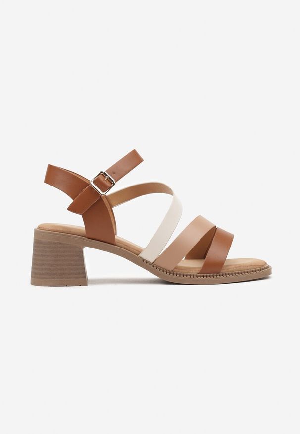 Renee - Brązowe Casualowe Sandały na Słupku Ellederima. Okazja: na co dzień. Nosek buta: otwarty. Kolor: brązowy. Materiał: jeans. Sezon: lato. Obcas: na słupku. Styl: casual