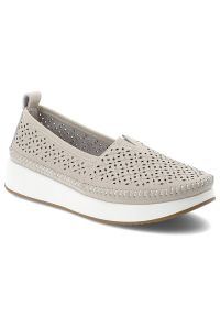 Półbuty damskie Filippo, cholewka ze skóry naturalnej licowej wsuwany fason zabudowany przód, beżowe, DP4555/26. Kolor: beżowy. Materiał: skóra. Szerokość cholewki: normalna #1