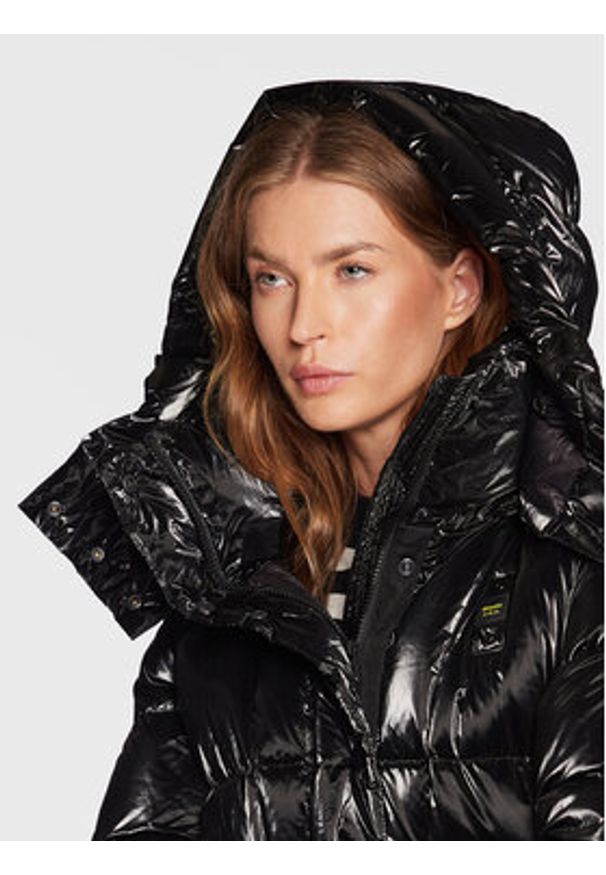 Blauer Kurtka puchowa BLDC03210 006364 Czarny Regular Fit. Kolor: czarny. Materiał: puch, syntetyk
