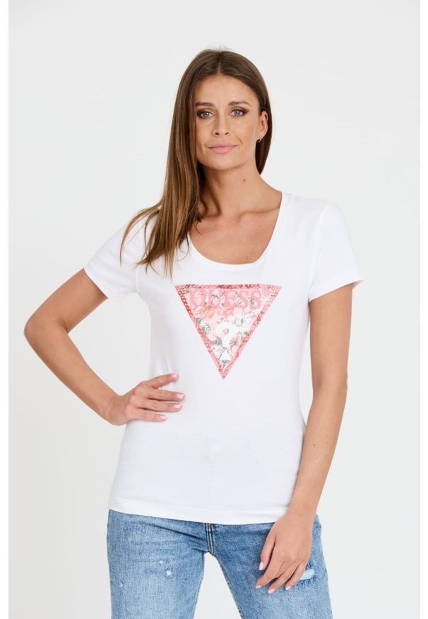 Guess - GUESS Biały damski t-shirt Satin Triangle Tee, Rozmiar XS. Kolor: biały