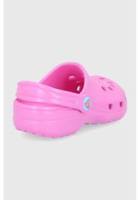 skechers - Skechers Klapki dziecięce kolor różowy. Nosek buta: okrągły. Kolor: różowy. Materiał: materiał. Wzór: gładki. Obcas: na obcasie. Wysokość obcasa: niski