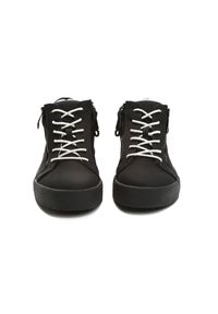 Born2be - Czarne Sneakersy I Promise You. Nosek buta: okrągły. Zapięcie: zamek. Kolor: czarny. Obcas: na platformie #7