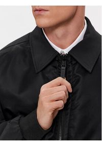 Calvin Klein Kurtka bomber Sateen K10K112370 Czarny Regular Fit. Kolor: czarny. Materiał: syntetyk #4