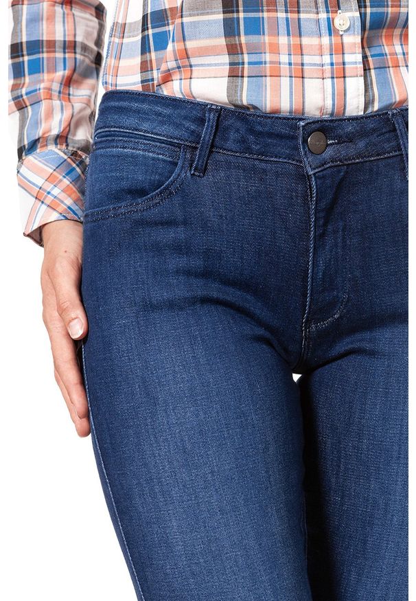 Wrangler - WRANGLER SKINNY SOFT BREEZE W28KRT21S 112128331. Wzór: aplikacja