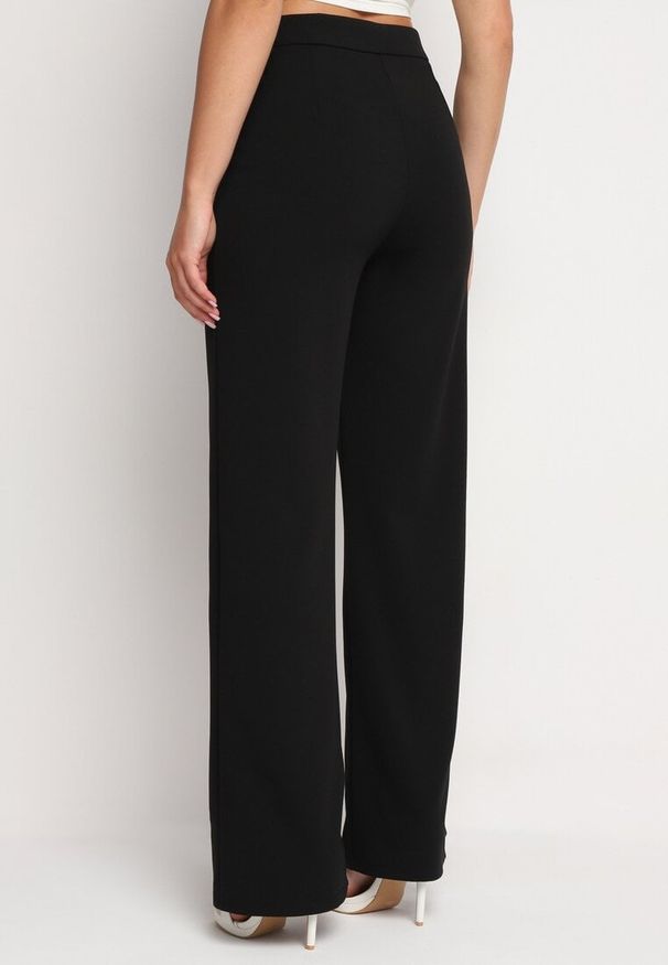 Born2be - Czarne Szerokie Spodnie z Wysokim Stanem i Wiskozą Ozdobione na Dole Rozcięciami Xolea. Okazja: na co dzień. Stan: podwyższony. Kolor: czarny. Materiał: wiskoza. Długość: długie. Wzór: aplikacja. Styl: elegancki, casual, klasyczny