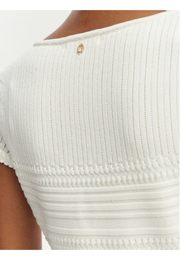 Guess Sukienka dzianinowa W6GK21 Z0603 Biały Regular Fit. Kolor: biały. Materiał: syntetyk