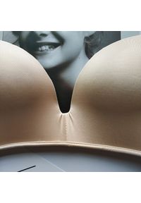 Intica - Biustonosz piankowy bez fiszbin z regulowanymi ramiączkami na co dzień Hattie. Kolor: beżowy. Materiał: materiał #4