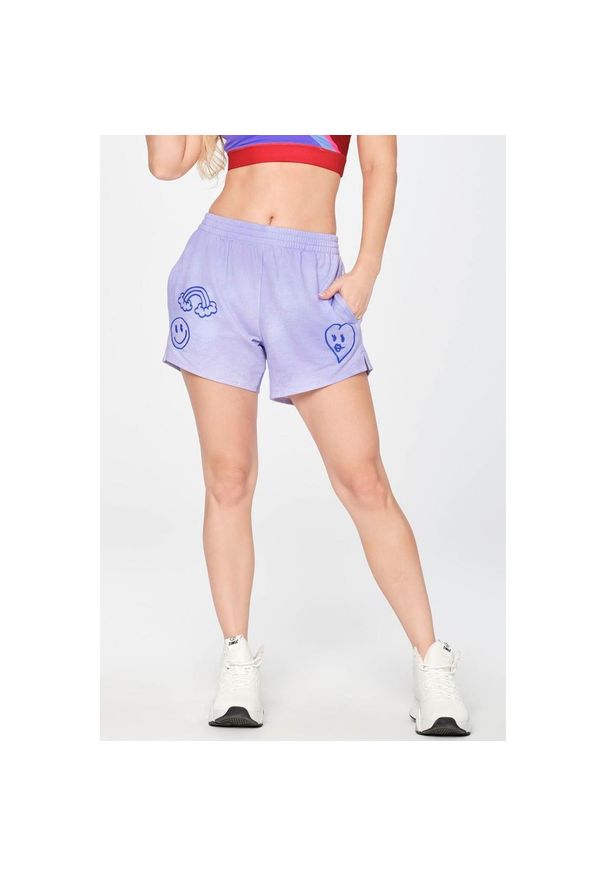 ZUMBA WEAR - Szorty damskie fitness Zumba Wear Happy. Kolor: fioletowy. Sport: fitness