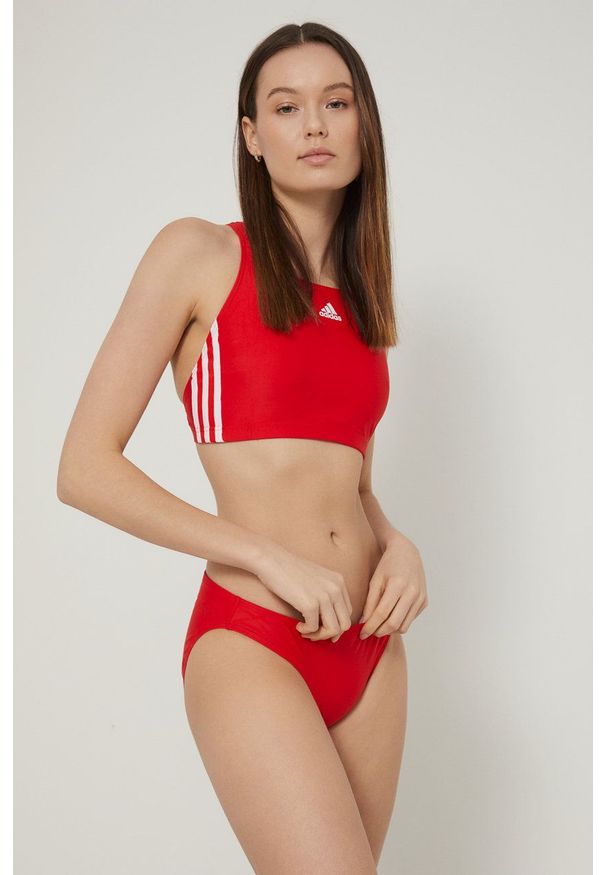 adidas Performance strój kąpielowy Fit 3-Stripes kolor czerwony miękka miseczka. Kolor: czerwony. Materiał: materiał, dzianina. Wzór: ze splotem