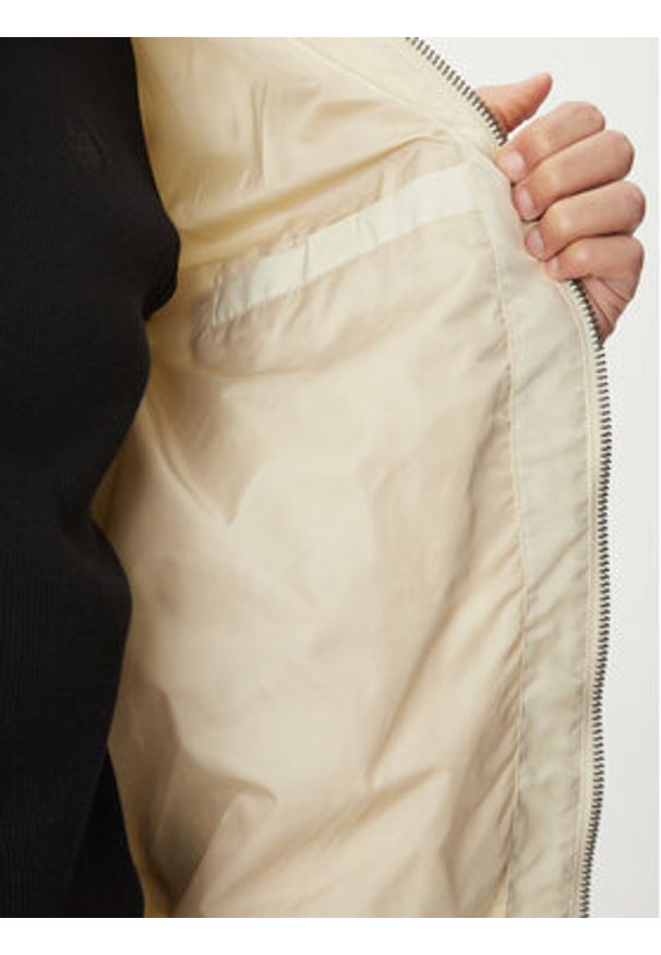 Alpha Industries Kurtka bomber Ma-1 196108 Beżowy Regular Fit. Kolor: beżowy. Materiał: syntetyk