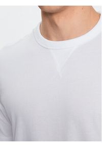 Calvin Klein Jeans T-Shirt J30J323484 Biały Regular Fit. Kolor: biały. Materiał: bawełna #4