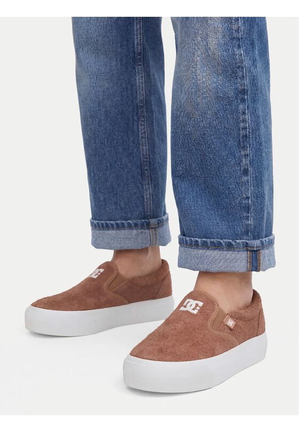DC Shoes Tenisówki CEO-LEA-ZL-0011 Brązowy. Kolor: brązowy. Materiał: skóra, zamsz