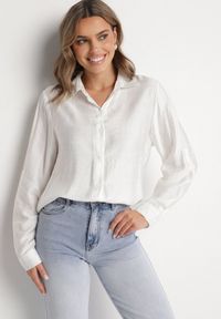 Born2be - Biała Koszula Oversize z Rękawami z Możliwością Podpięcia Sorria. Okazja: na co dzień. Kolor: biały. Materiał: jeans. Długość rękawa: długi rękaw. Długość: długie. Styl: klasyczny, elegancki, casual #4