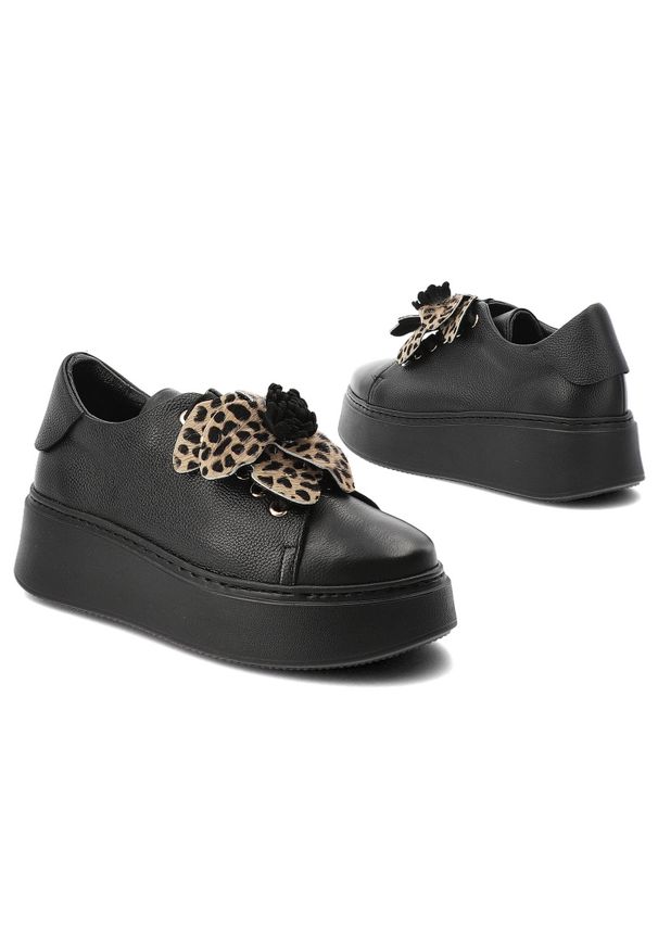 Sneakersy damskie Karino, na platformie skórzane licowe w kwiat z panterki i sznurowane, czarne, 5764-126-P. Okazja: na co dzień. Kolor: czarny. Materiał: skóra. Wzór: motyw zwierzęcy, kwiaty. Obcas: na platformie. Styl: casual, elegancki