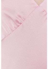 Pepe Jeans Sukienka LILA kolor różowy maxi rozkloszowana. Kolor: różowy. Materiał: tkanina, satyna, materiał. Długość rękawa: na ramiączkach. Wzór: ze splotem. Typ sukienki: rozkloszowane. Długość: maxi #4