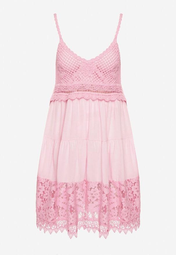 Born2be - Różowa Rozkloszowana Sukienka w Haftowany Wzór Mavironne. Okazja: na imprezę. Kolor: różowy. Wzór: haft. Styl: elegancki