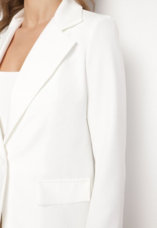 Born2be - Biała Marynarka Jednorzędowa ze Wzorem Pasków Viviella. Okazja: na co dzień, na spotkanie biznesowe. Kolor: biały. Materiał: jeans. Styl: biznesowy, casual, elegancki, klasyczny