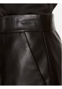 Calvin Klein Spódnica skórzana K20K206251 Czarny Slim Fit. Kolor: czarny. Materiał: skóra