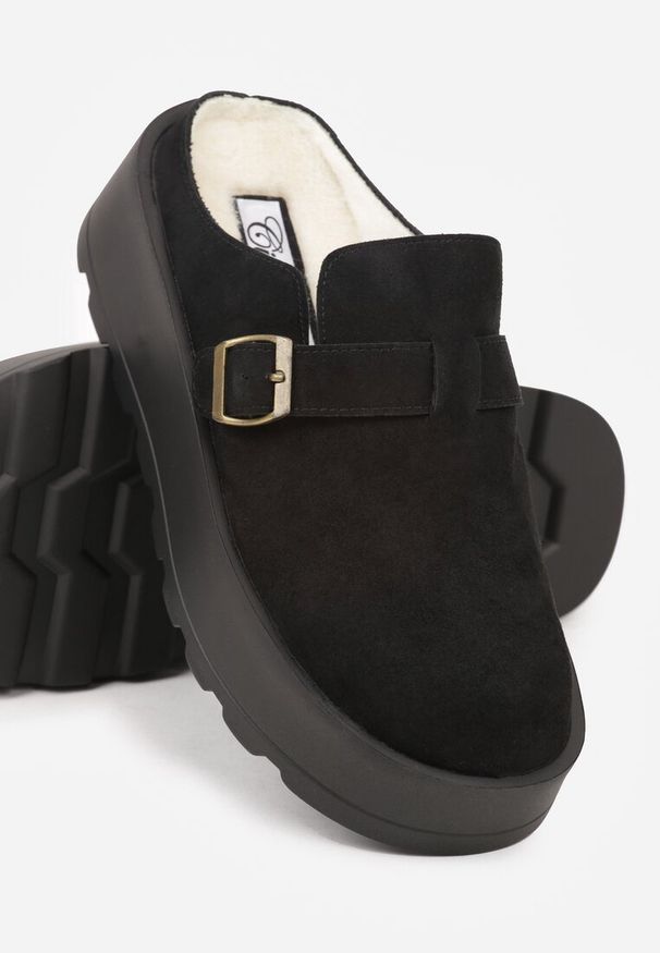 Renee - Czarne Śniegowce na Grubej Podeszwie z Niską Cholewką i Ozdobną Klamerką Vetibela. Wysokość cholewki: przed kostkę. Kolor: czarny. Materiał: jeans. Szerokość cholewki: normalna. Sezon: zima. Styl: boho