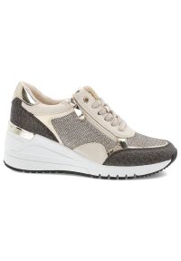 Beżowe Sneakersy Marco Tozzi Modne Obuwie Damskie Na Koturnie. Okazja: na co dzień. Zapięcie: zamek. Kolor: beżowy. Materiał: jeans, materiał. Szerokość cholewki: normalna. Obcas: na koturnie. Styl: elegancki, casual #7