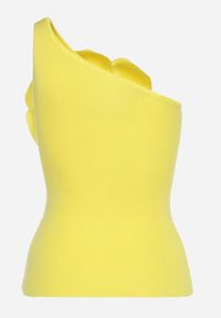 Born2be - Żółty Top bez Rękawów z Asymetrycznym Dekoltem z Dużą Aplikacją w Kształcie Kwiatka Vernia. Kolor: żółty. Materiał: jeans. Długość rękawa: bez rękawów. Wzór: aplikacja, kwiaty. Styl: klasyczny #7