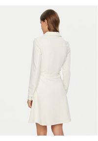 Guess Sukienka codzienna W5RK93 KCBO2 Écru Regular Fit. Okazja: na co dzień. Materiał: syntetyk. Typ sukienki: proste. Styl: casual
