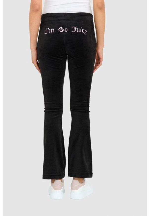 Juicy Couture - JUICY COUTURE Czarne welurowe spodnie dresowe z haftowanymi wisienkami. Kolor: czarny. Materiał: dresówka, welur. Wzór: haft