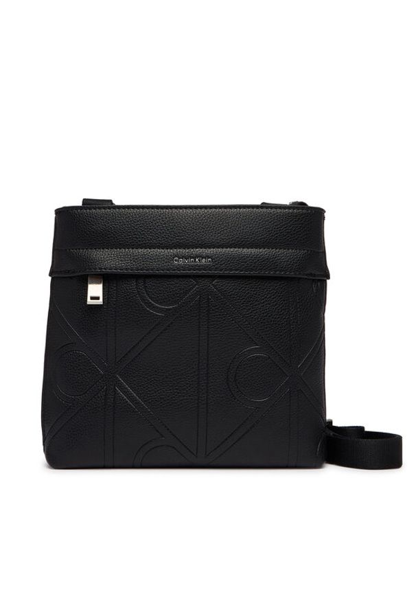 Calvin Klein Saszetka Emblem Emboss Slim Flatpack LV04D3370G Czarny. Kolor: czarny. Materiał: skóra