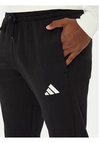 Adidas - adidas Dres Fleece Colorblock KB5264 Czarny Regular Fit. Kolor: czarny. Materiał: bawełna