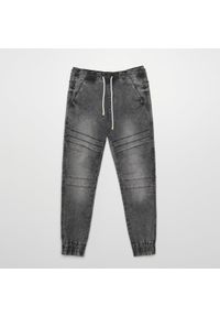 Cropp - Jeansowe joggery - Jasny szary. Kolor: szary. Materiał: jeans #1