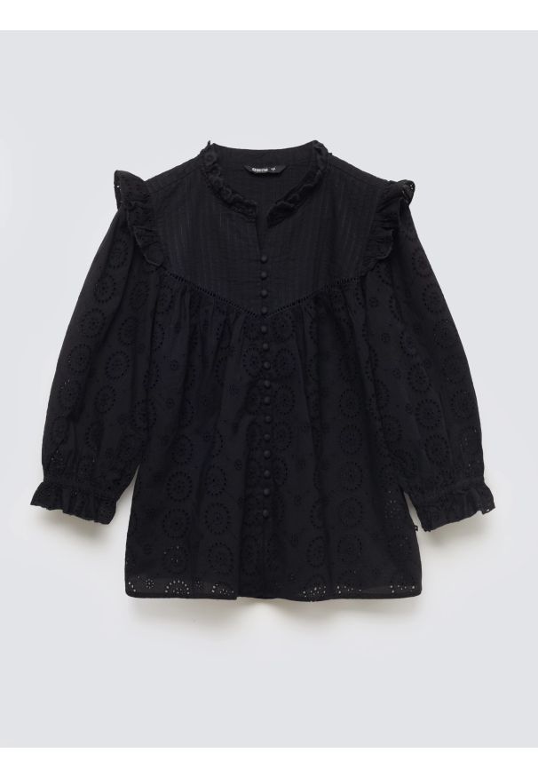 Big-Star - Bluzka damska bawełniana z rękawem 3/4 czarna Bohna 906. Okazja: na co dzień. Typ kołnierza: kołnierzyk stójkowy, kołnierz z falbankami. Kolor: czarny. Materiał: bawełna. Wzór: ażurowy, haft, aplikacja, koronka. Styl: casual, elegancki, boho