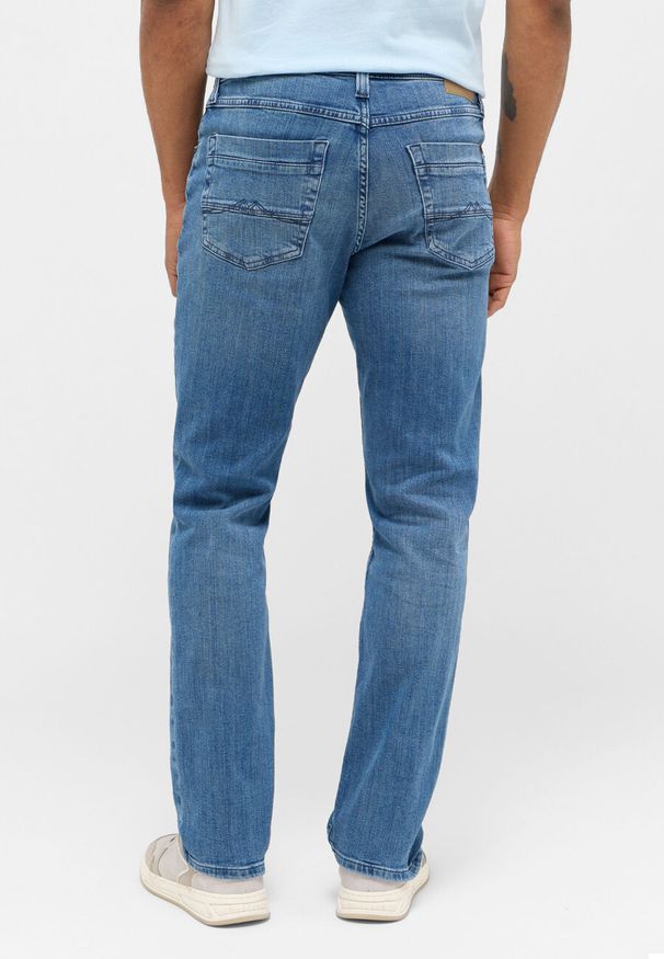 Mustang - Męskie Spodnie Jeansowe MUSTANG Washington Straight Denim Blue 1015286 5000 313. Okazja: na co dzień. Styl: elegancki, klasyczny, casual