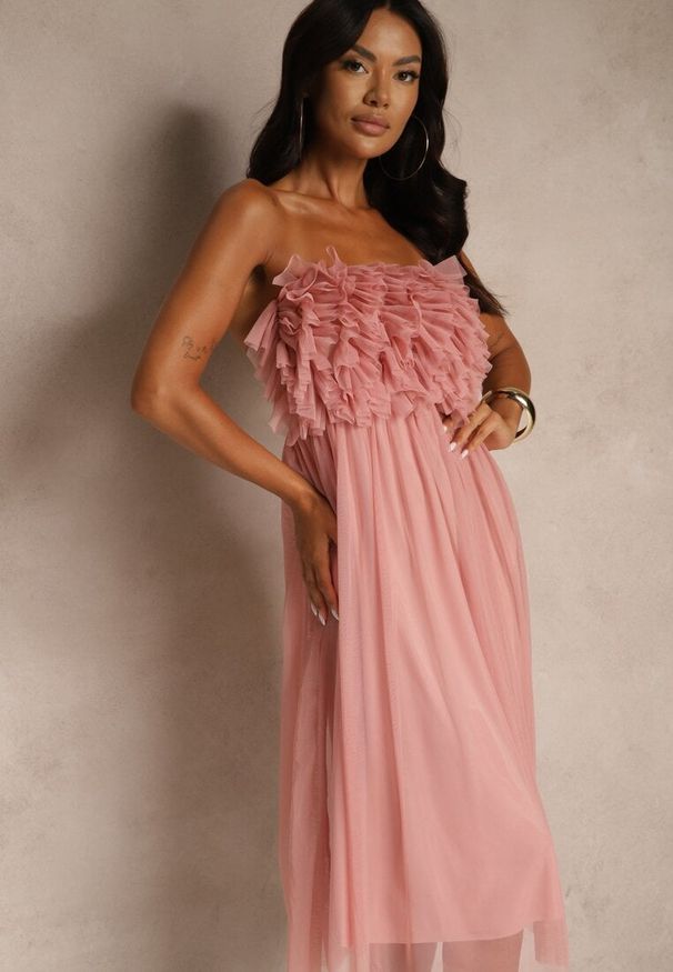 Renee - Ciemnoróżowa Tiulowa Sukienka bez Ramiączek z Falbankami Tremone. Typ kołnierza: kołnierz z falbankami. Kolor: różowy. Materiał: tiul. Długość rękawa: bez ramiączek