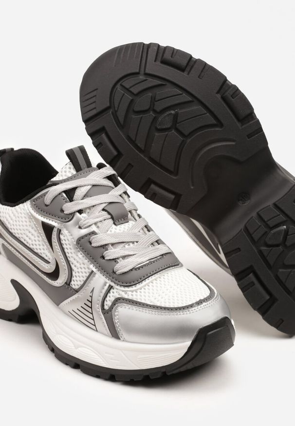 Renee - Biało-Srebrne Sneakersy na Profilowanej Podeszwie z Siateczkowymi Wstawkami Parinella. Kolor: biały