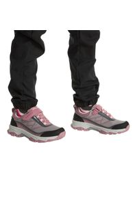 KADVA - Buty trekkingowe dziecięce Kadva Rocky Trail Low WaterProof Softshell. Kolor: szary. Materiał: softshell. Sport: turystyka piesza #1