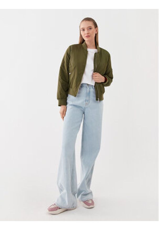 only - ONLY Kurtka bomber 15293313 Zielony Regular Fit. Kolor: zielony. Materiał: syntetyk