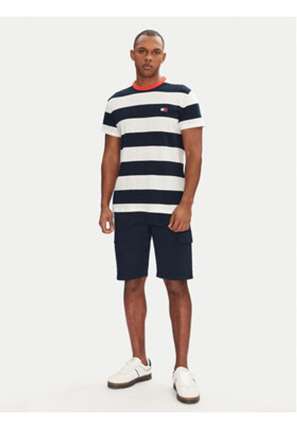 Tommy Jeans T-Shirt DM0DM20766 Granatowy Regular Fit. Kolor: niebieski. Materiał: bawełna