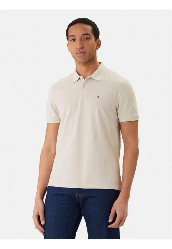 Calvin Klein Jeans Polo LV040EM269 Beżowy Regular Fit. Typ kołnierza: polo. Kolor: beżowy. Materiał: bawełna