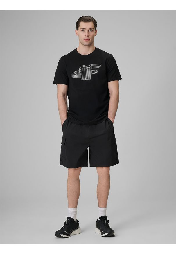 4f - 4F T-shirt regular z nadrukiem męski - czarny 3XL. Okazja: na co dzień. Kolor: czarny. Materiał: jeans, bawełna, dresówka, dzianina. Wzór: nadruk. Styl: klasyczny, casual