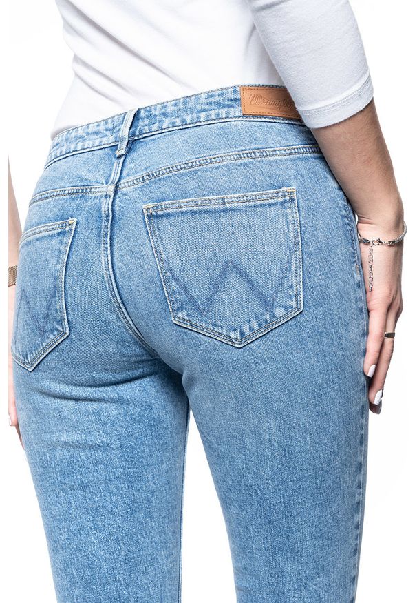 Wrangler - SPODNIE DAMSKIE WRANGLER SLIM STONED W28LJU98J 112128399