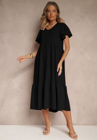 Renee - Czarna Rozkloszowana Sukienka z Wiskozą w Casualowym Stylu Filarenna. Okazja: na co dzień. Typ kołnierza: dekolt w serek. Kolor: czarny. Materiał: wiskoza. Długość rękawa: krótki rękaw. Styl: klasyczny, elegancki, casual