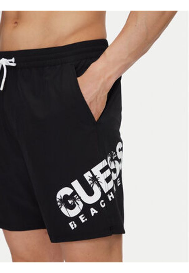 Guess Szorty kąpielowe F5GT27 WG2E2 Czarny Regular Fit. Kolor: czarny. Materiał: syntetyk