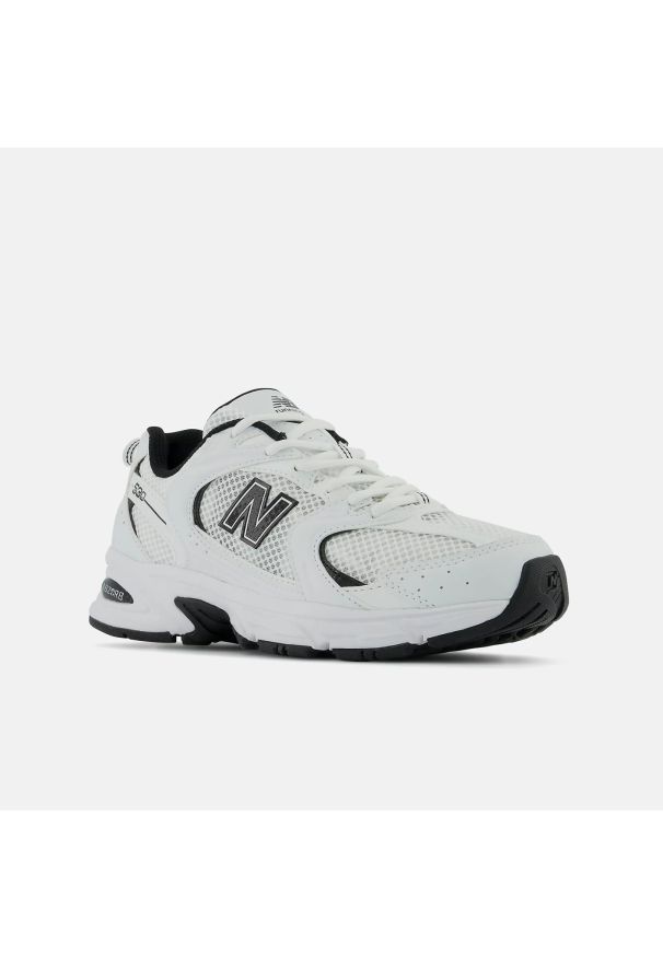 New Balance 530 MR530EWB Sneakersy unisex. Kolor: biały. Materiał: syntetyk, materiał. Szerokość cholewki: normalna