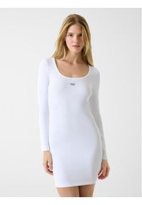 Guess Jeans Sukienka 179918 Biały Classic Fit. Kolor: biały #1