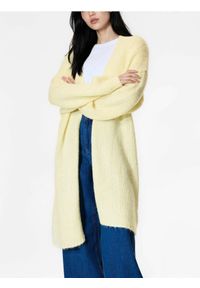 Reserved - Długi kardigan - jasnożółty. Kolor: żółty. Materiał: dzianina. Długość: długie