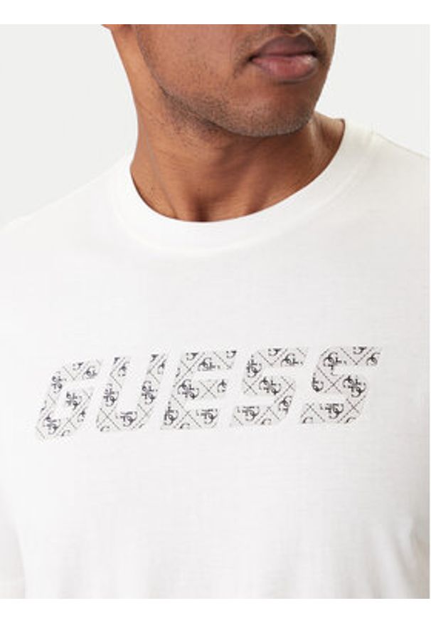 Guess T-Shirt Z6RI15 I3Z14 Biały Regular Fit. Kolor: biały. Materiał: bawełna
